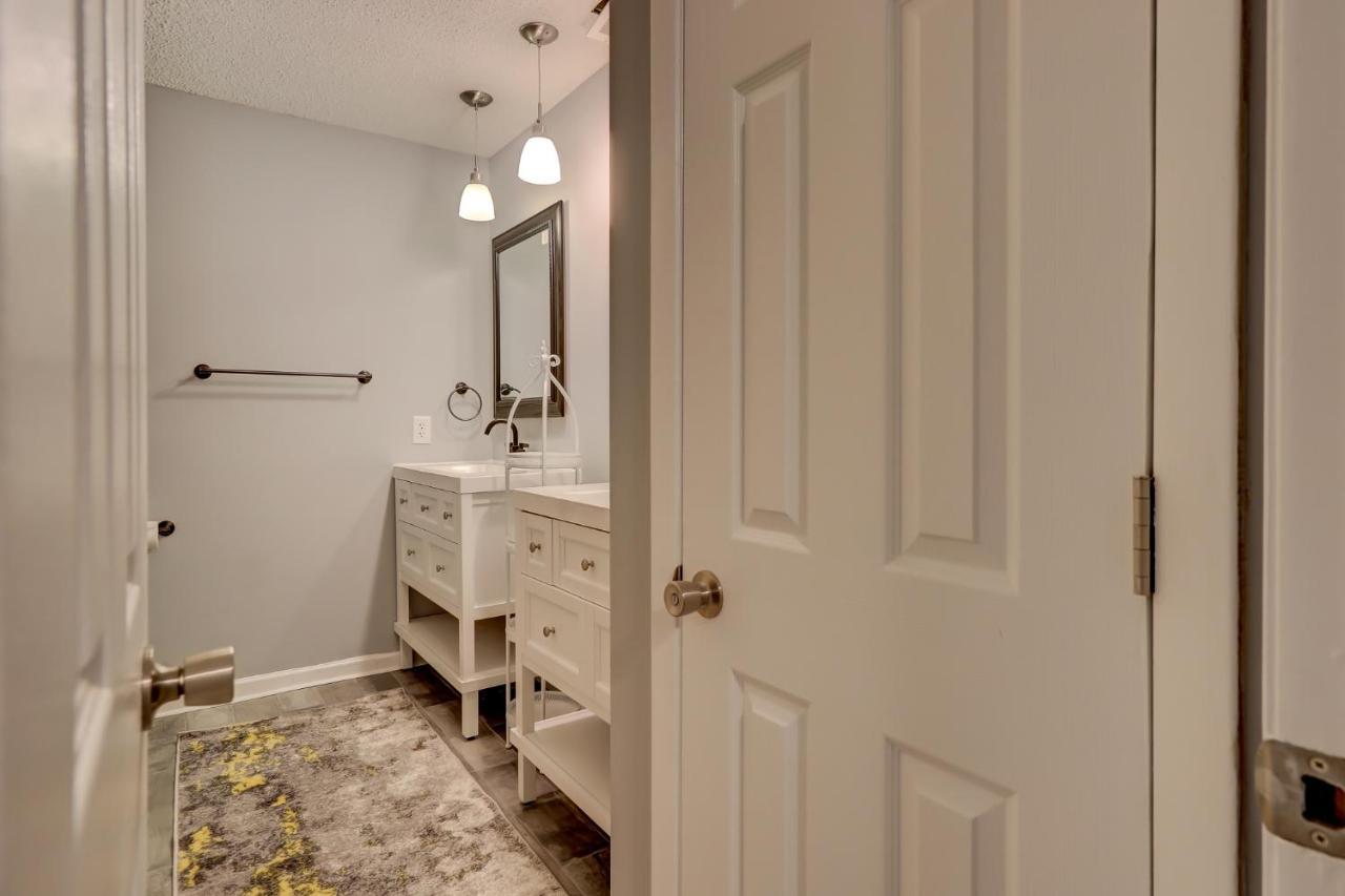 #111 Elaborate Condo Ideal Location 2Brm/2 Parking Hilton Head Island Eksteriør billede